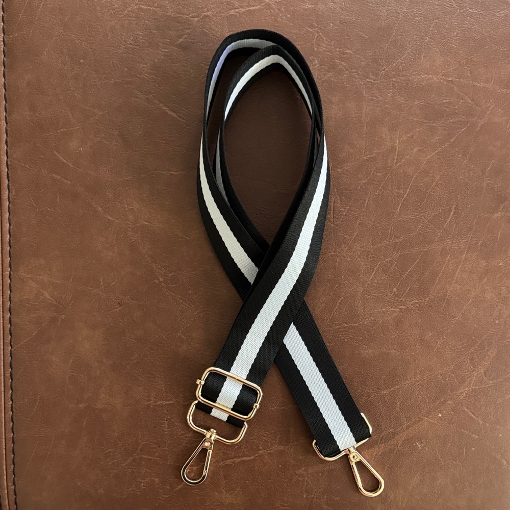 Black and White Striped Bag Strap